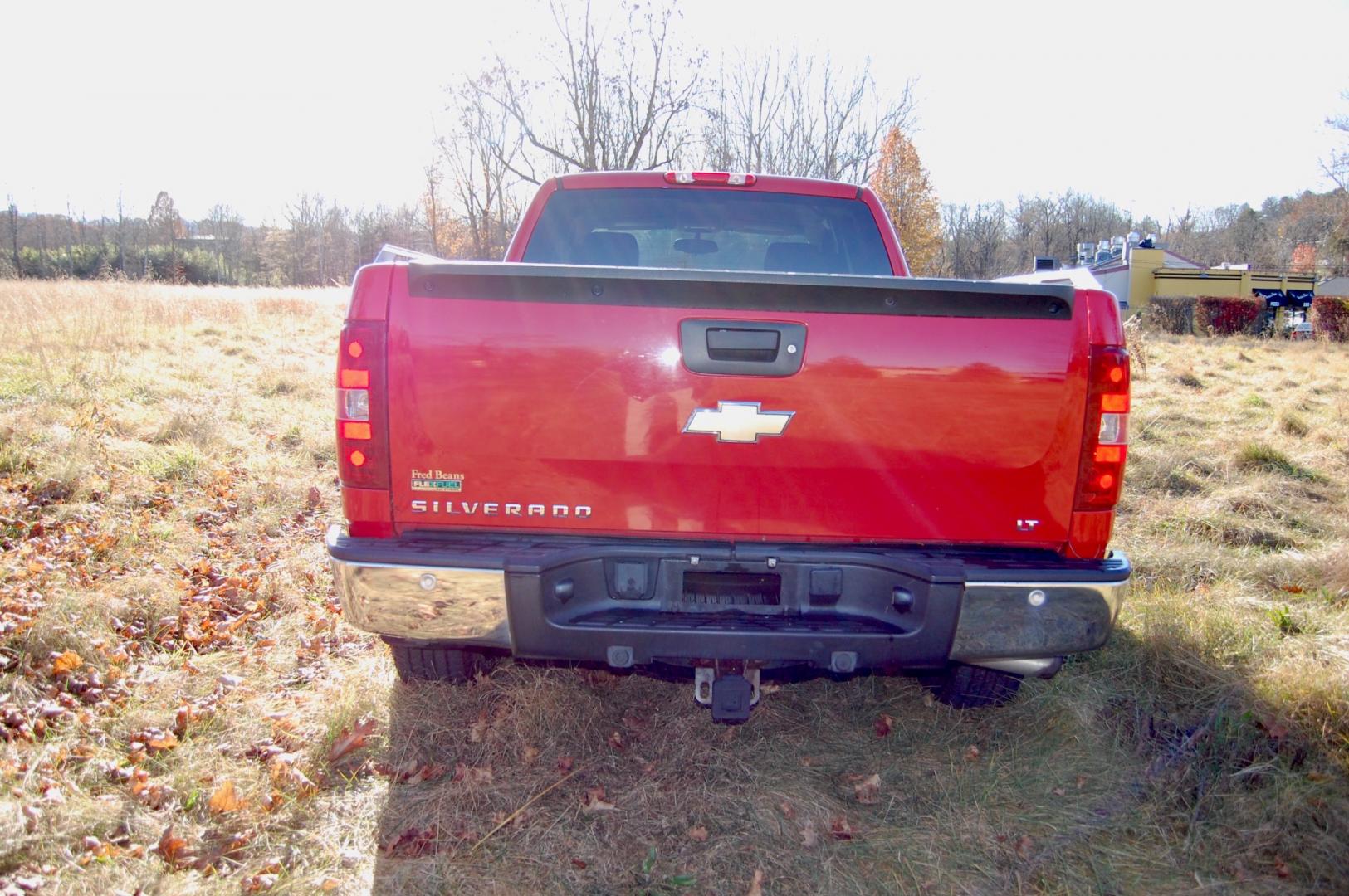 2010 RED /Black Cloth Chevrolet Silverado 1500 LT1 (1GCSKSE3XAZ) with an 5.3L V8 OHV 16V FFV engine, Automatic transmission transmission, located at 6528 Lower York Road, New Hope, PA, 18938, (215) 862-9555, 40.358707, -74.977882 - Here for sale is a very nice 2010 Chevrolet Silverado 1500 extended cab with a Z71 package. Under the hood is a strong running 5.3 liter V8 which puts power to 2 or 4 wheels via a smooth shifting automatic transmission. Features include; Black cloth interior, keyless entry, 2 remotes, 3 keys, cru - Photo#9